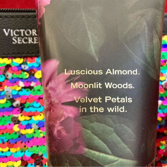 VICTORIA’S SECRET Bundle of 4 Pieces! - Picture 5 of 10